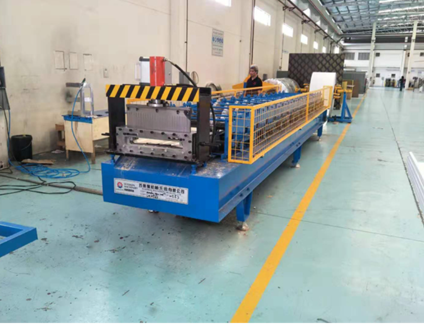 Clip Lock Standing Seam Roll Forming Machine UK