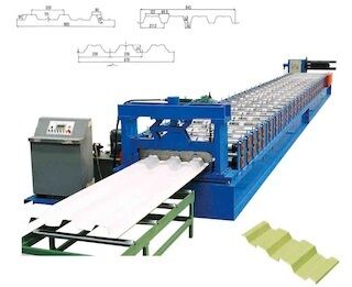 Steel floor structure roll forming machine in France