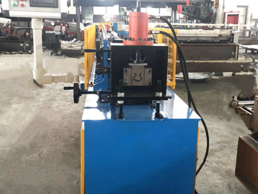 V Strut Roll Forming Machine For Sale UK